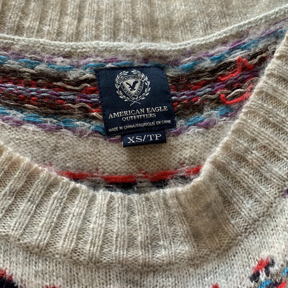 American Eagle sweater - Picture 2 of 3
